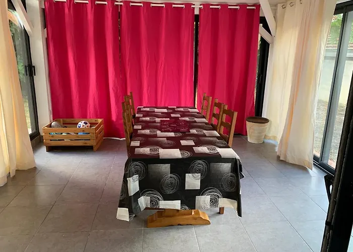 Maison Spacieuse Confort 10 Personnes